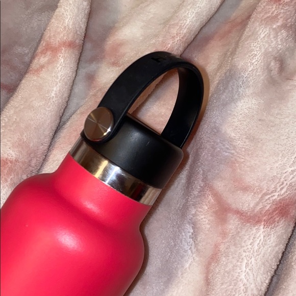 Pink Hydro Flask - Picture 4 of 10